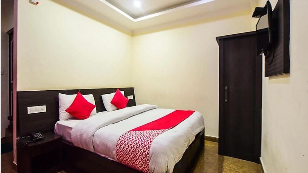 Hotel Bhagsu View | Heart of Bhagsunag, Hassle-Free Parking Deluxe Room With Balcony and View