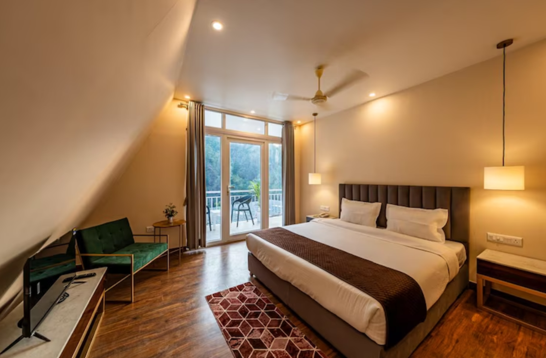 Superior Room with Balcony