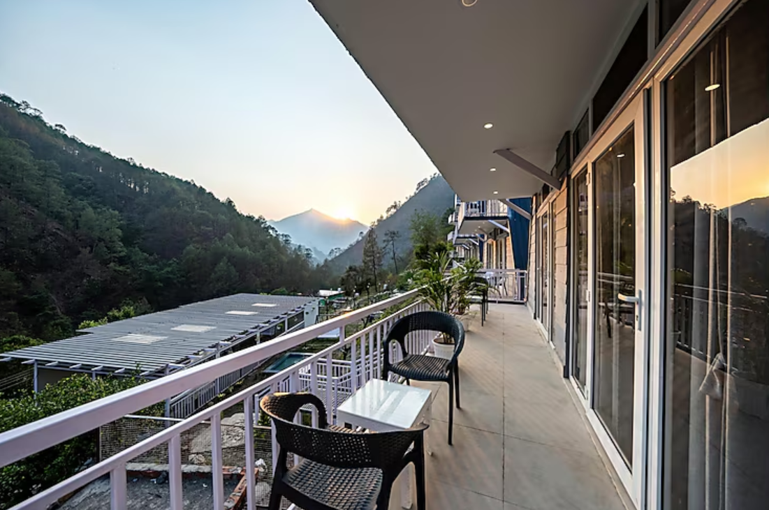 Deluxe Room with Balcony