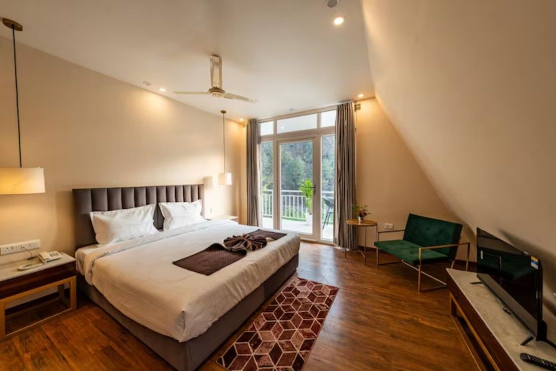 Deluxe Room with Balcony