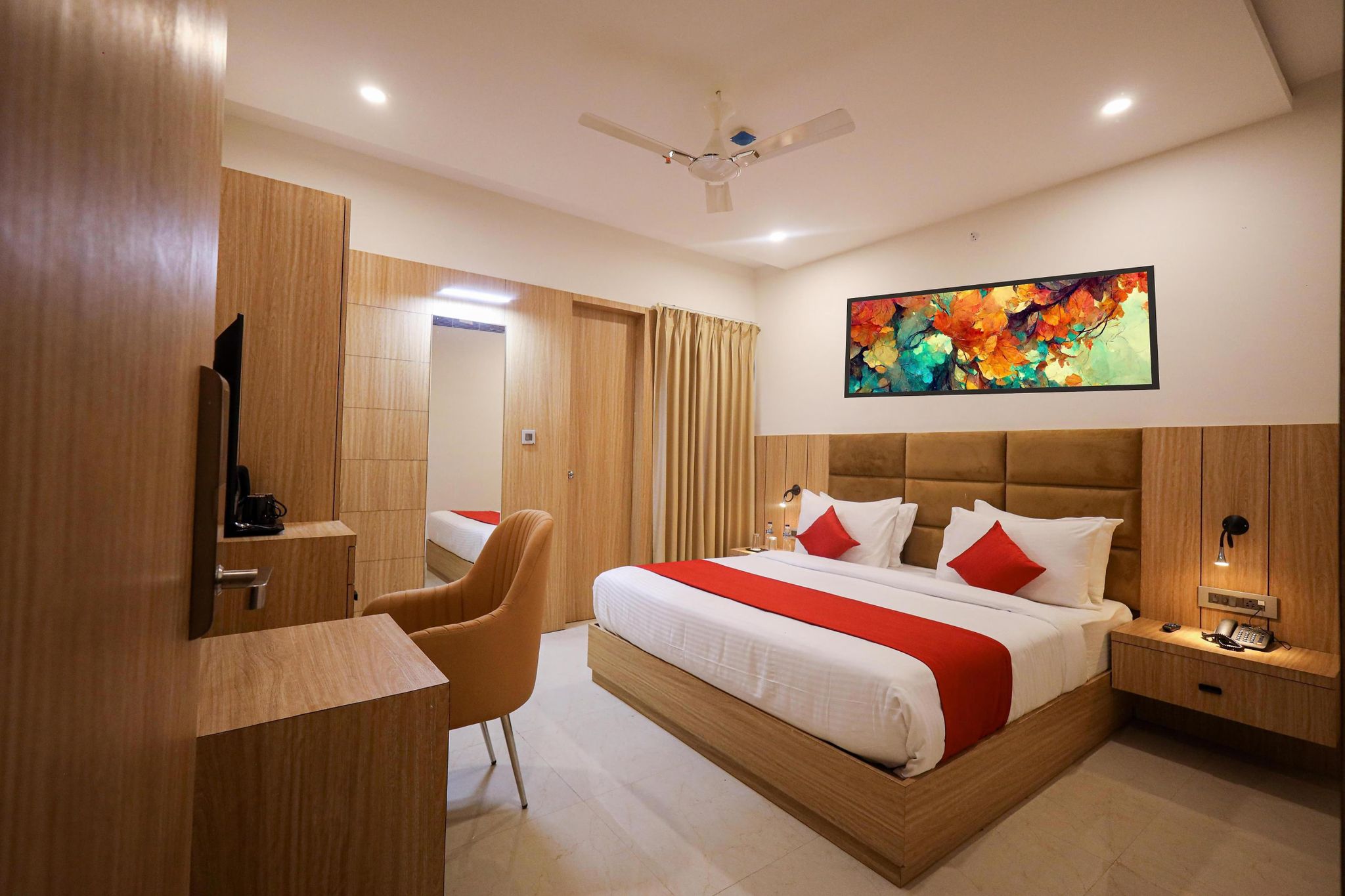 Deluxe(King Size Double Bed)