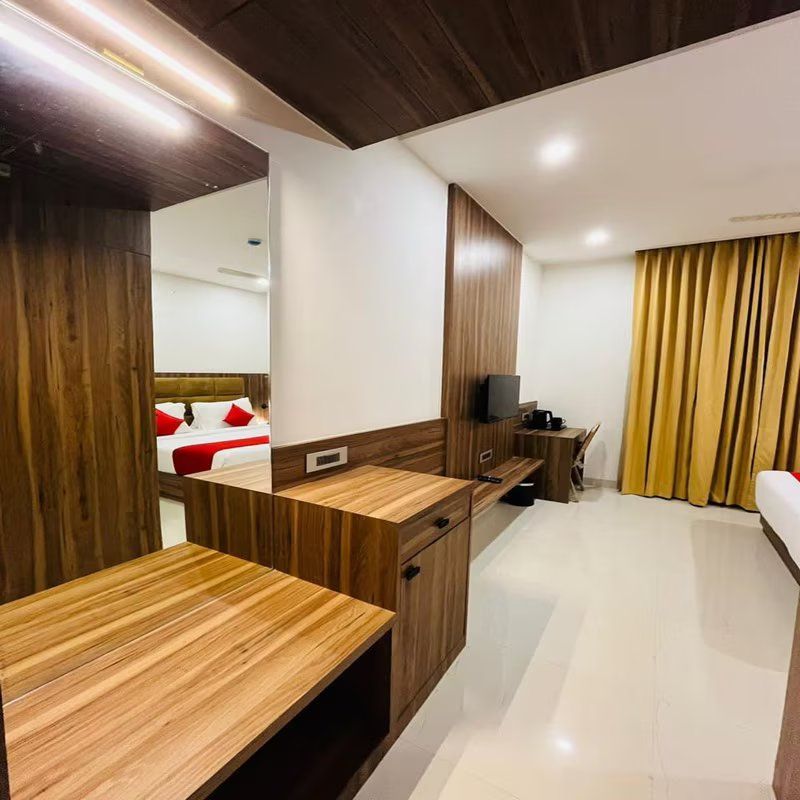 Hotel The Royal Legacy Deluxe(King Size Double Bed) 6