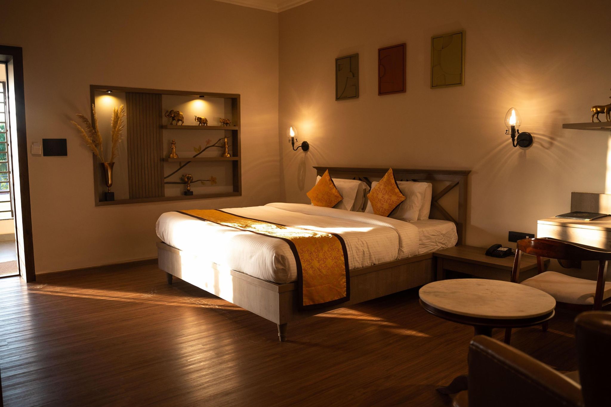 Narwar Lakefront Resort Premium Cottage