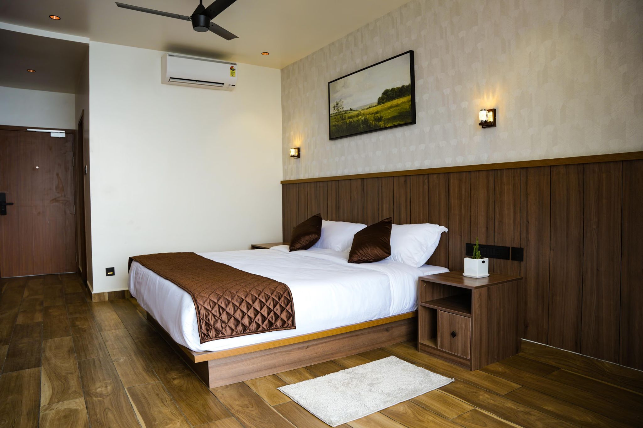  Premium Room AC With Balcony