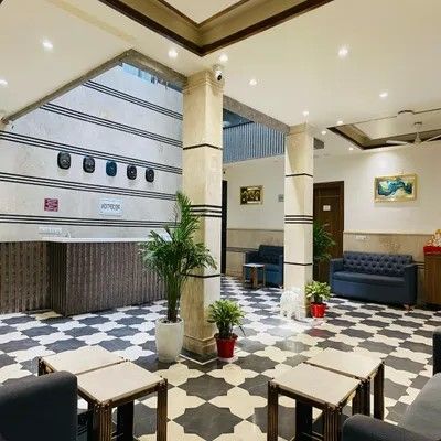 Rosewood Grand