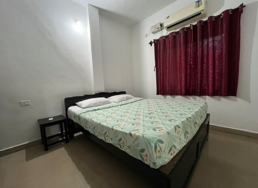 2 BHK with Garden View