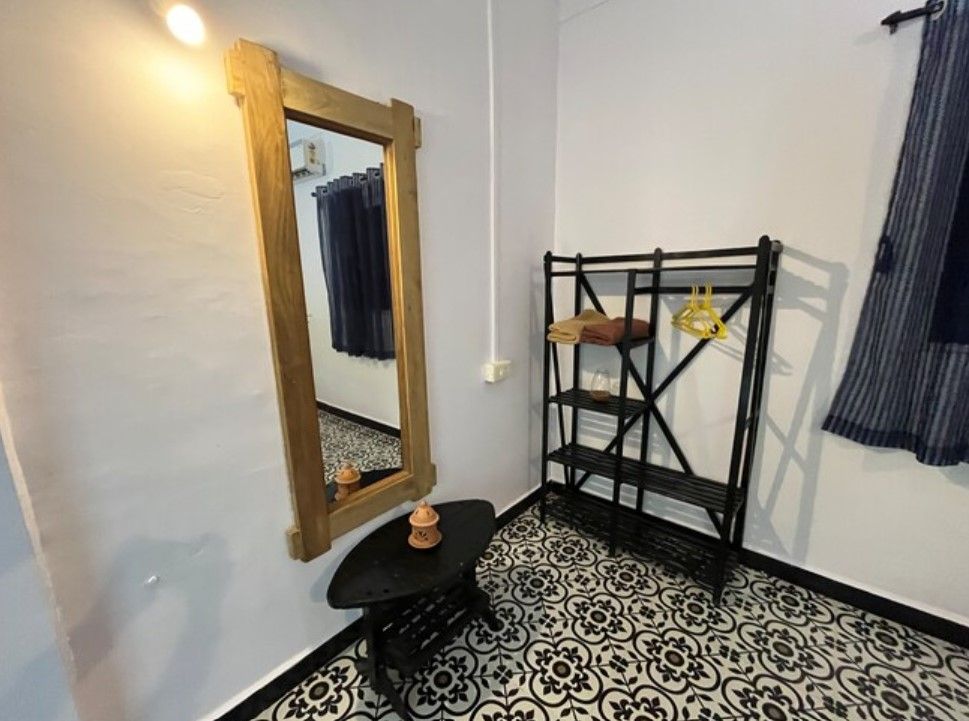 Poolside Bunglow (Cottage)