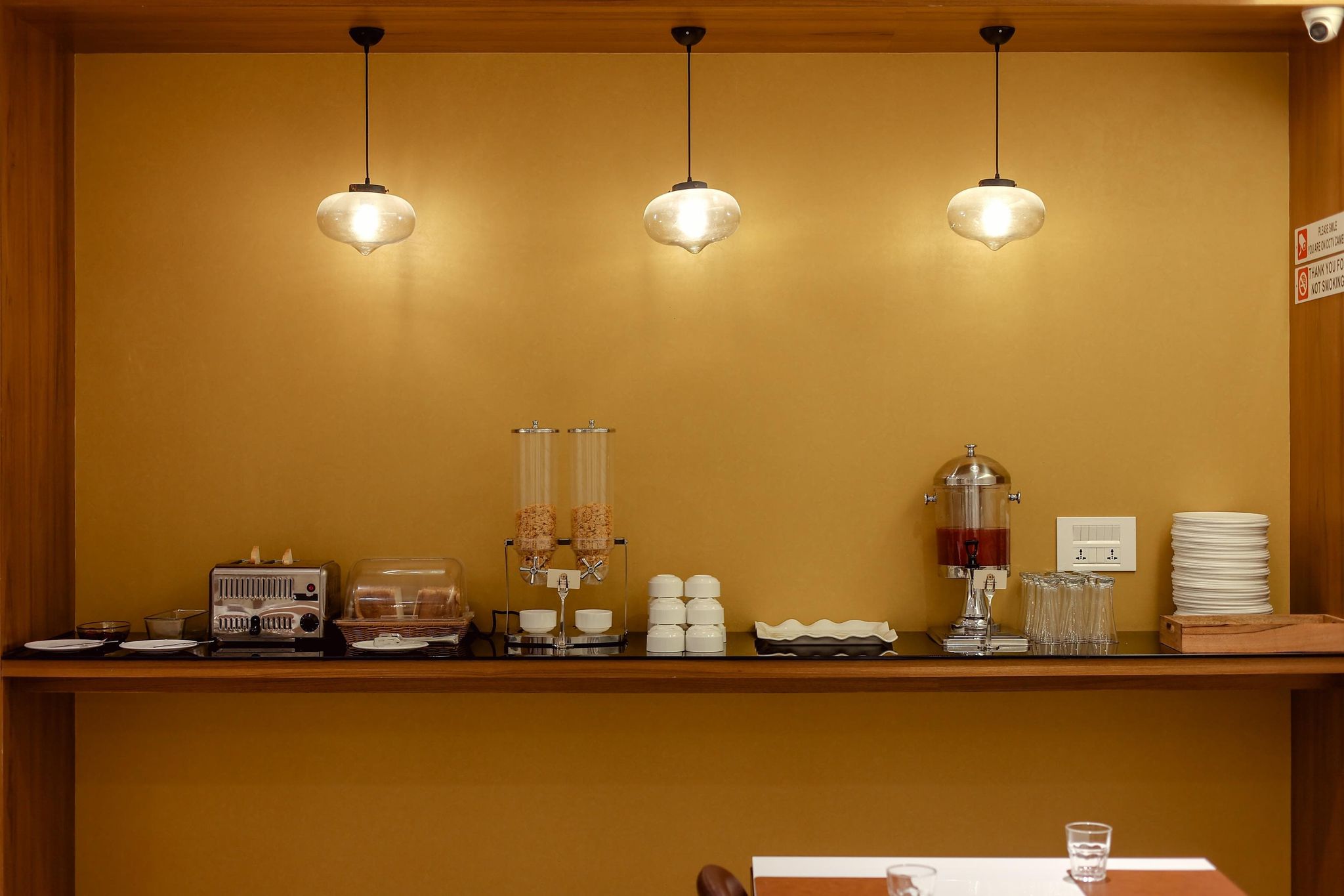 Food & Dining