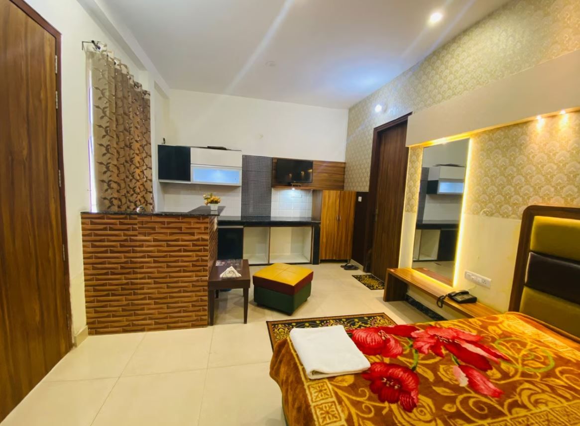 Apartment Room