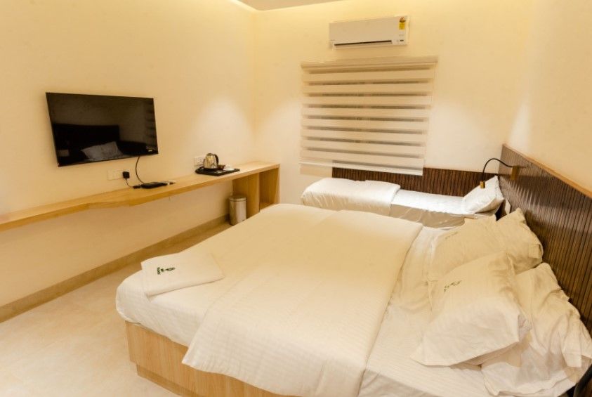 Sri Senthoor Velavan Palace (SSV Palace) Prestige Room