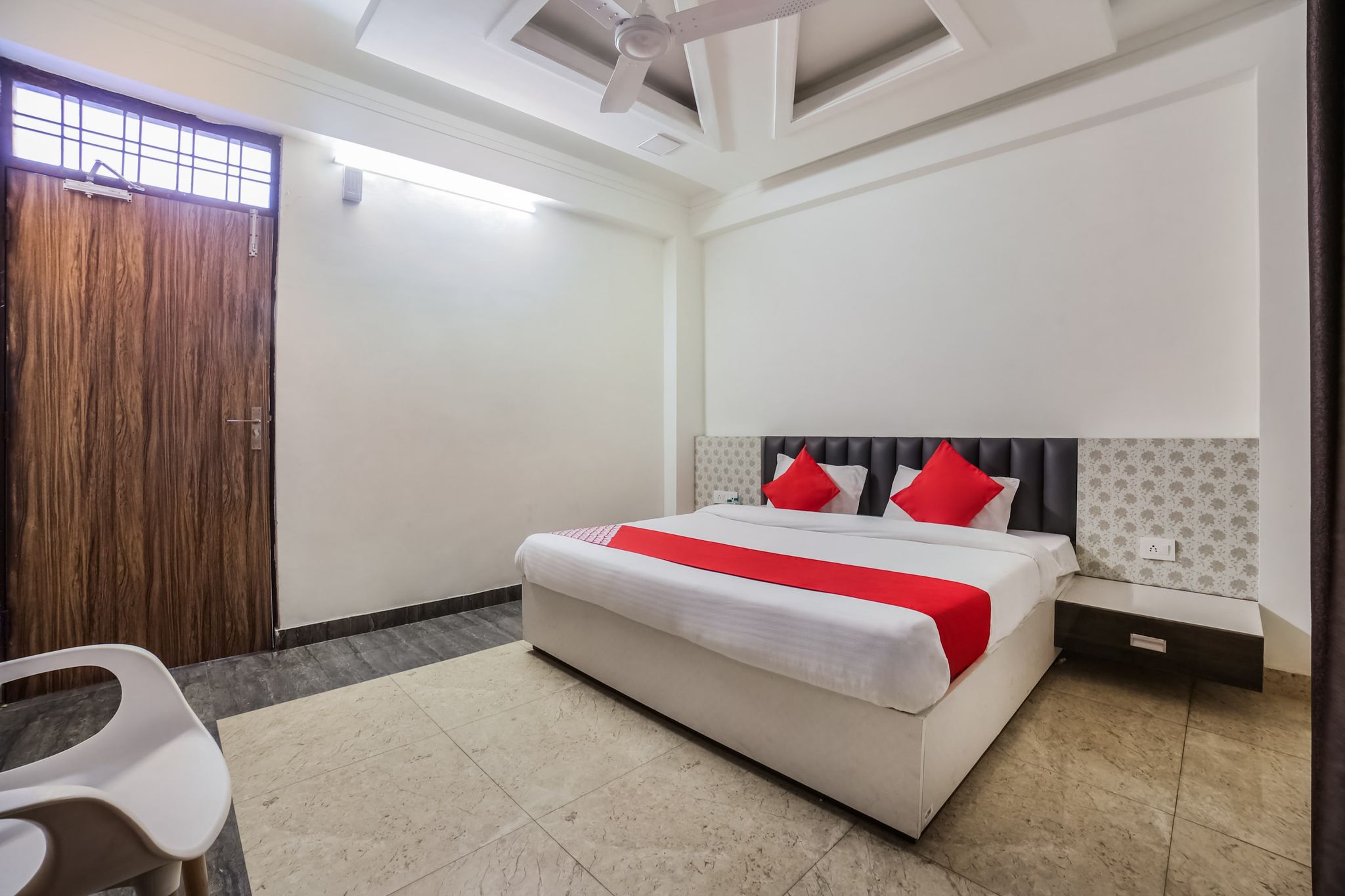 Sri Senthoor Velavan Palace (SSV Palace) Prestige Room 3