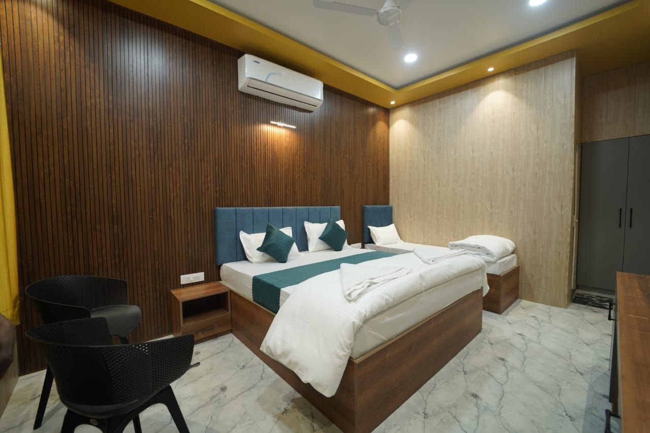 Brij Hari Villa Deluxe Cottage with Balcony 5