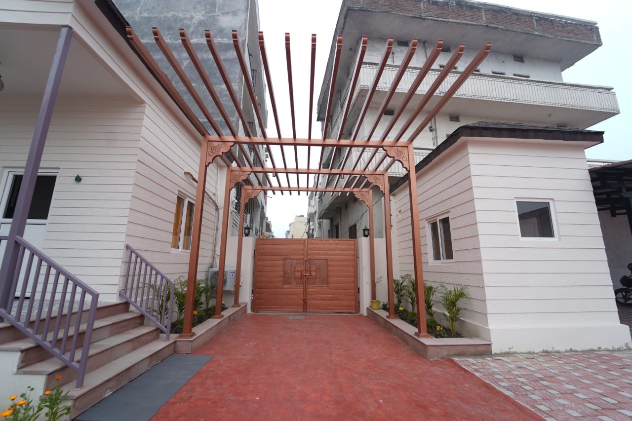 Hotel Exterior
