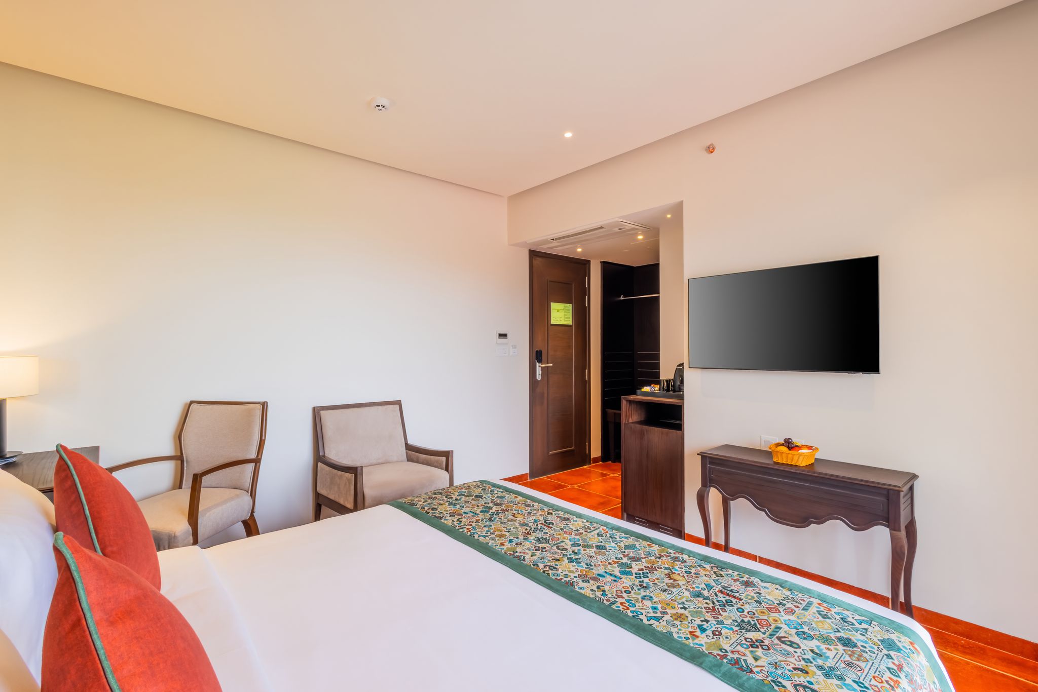 Effotel by Sayaji Calangute, Goa Grand room with Queen Bed 3