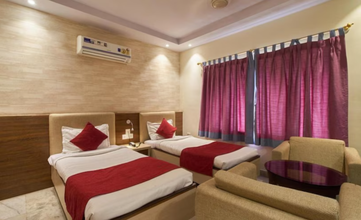 Hotel Pallavi International Deluxe Room