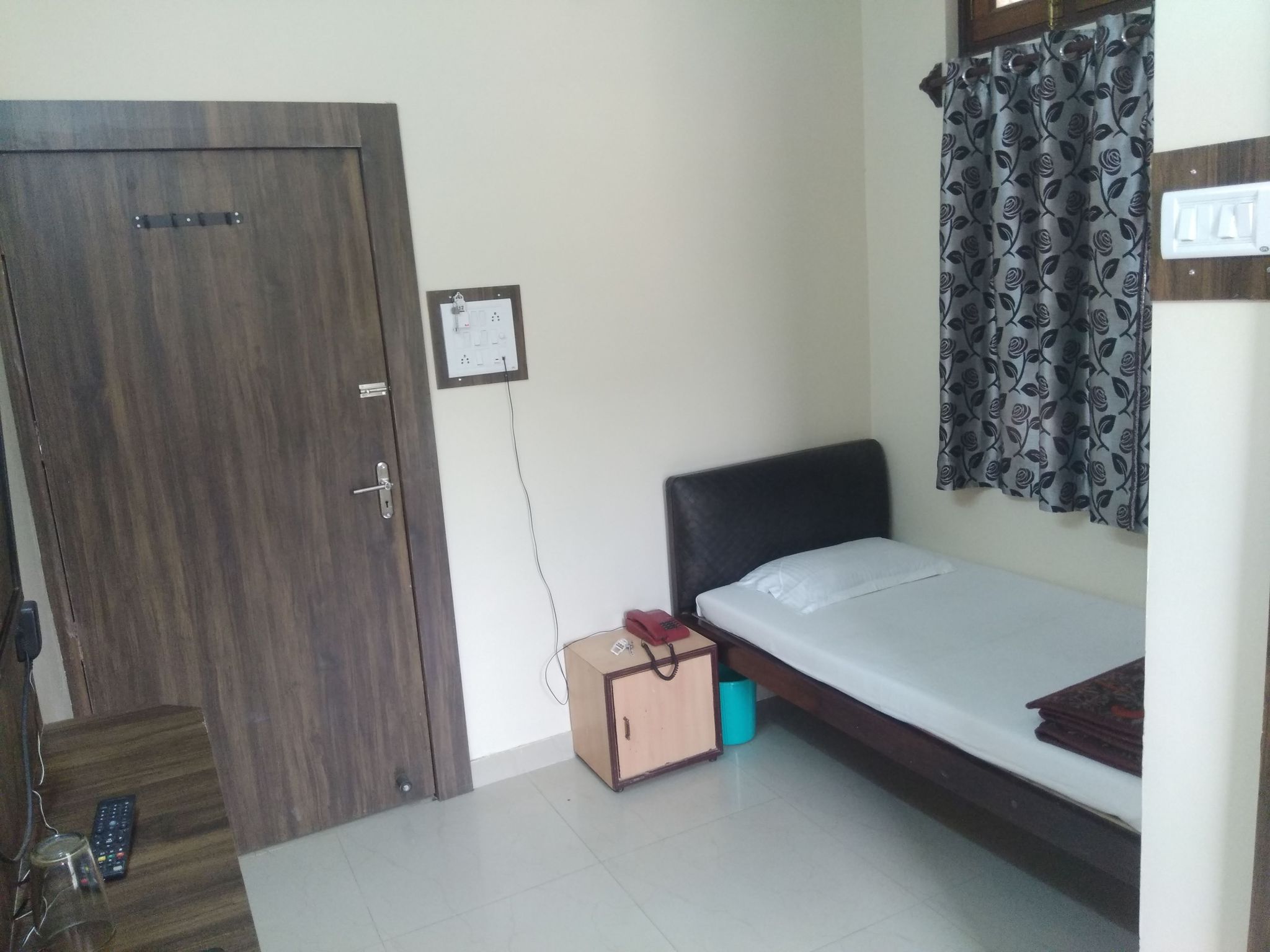 AIR COOLED Non Ac STANDARD Room