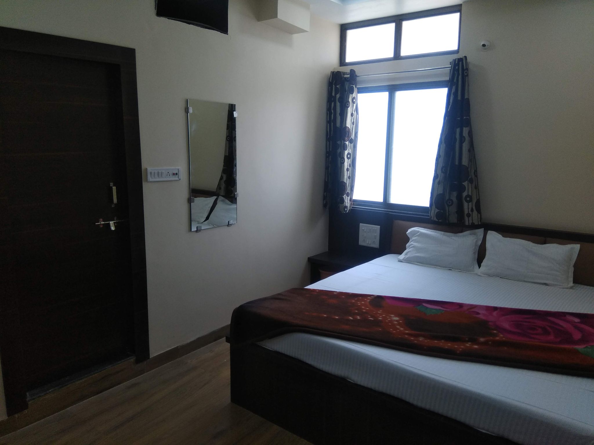 AIR COOLED Non Ac STANDARD Room