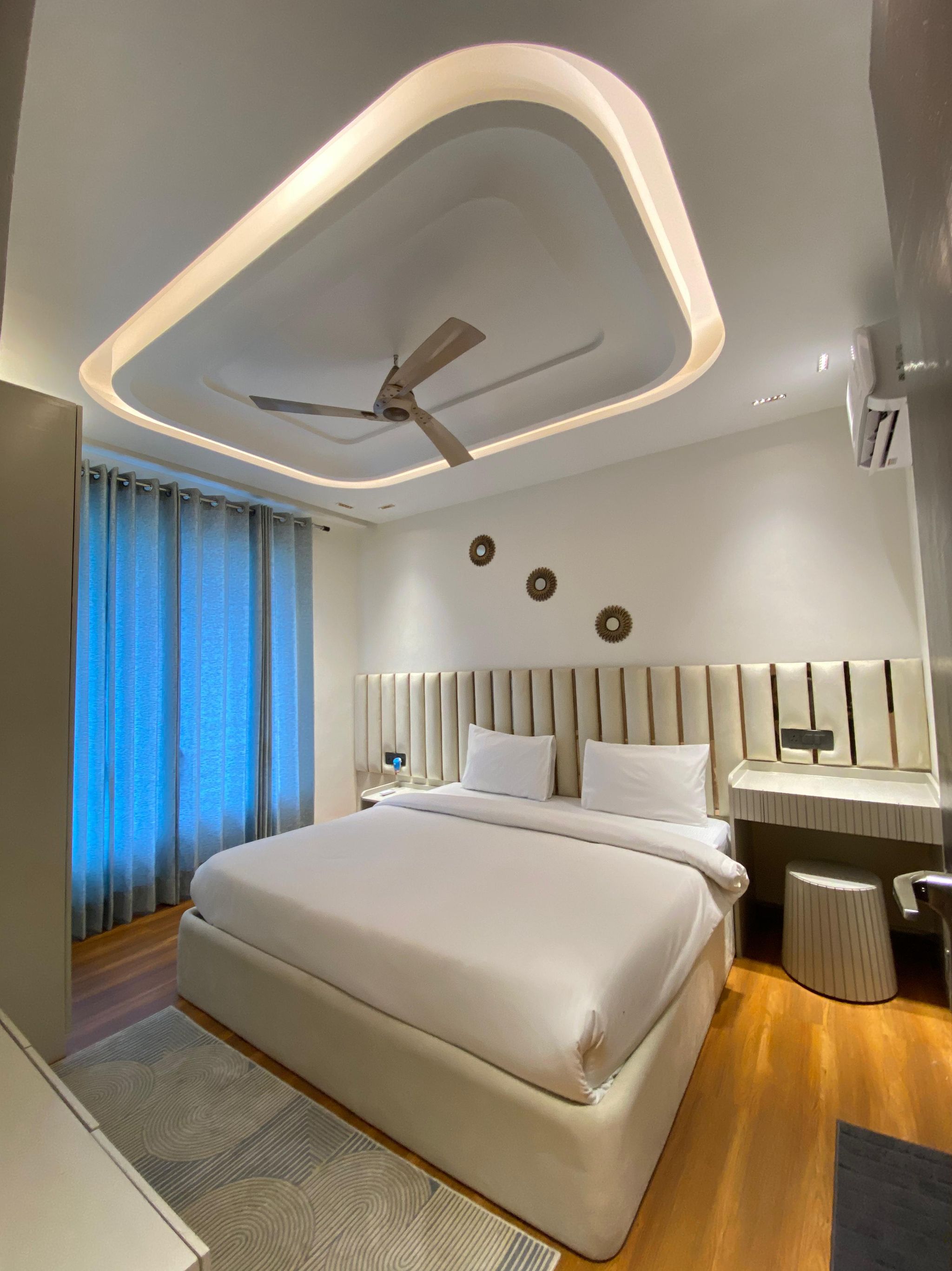   Three Bedroom Sunset Ganga View