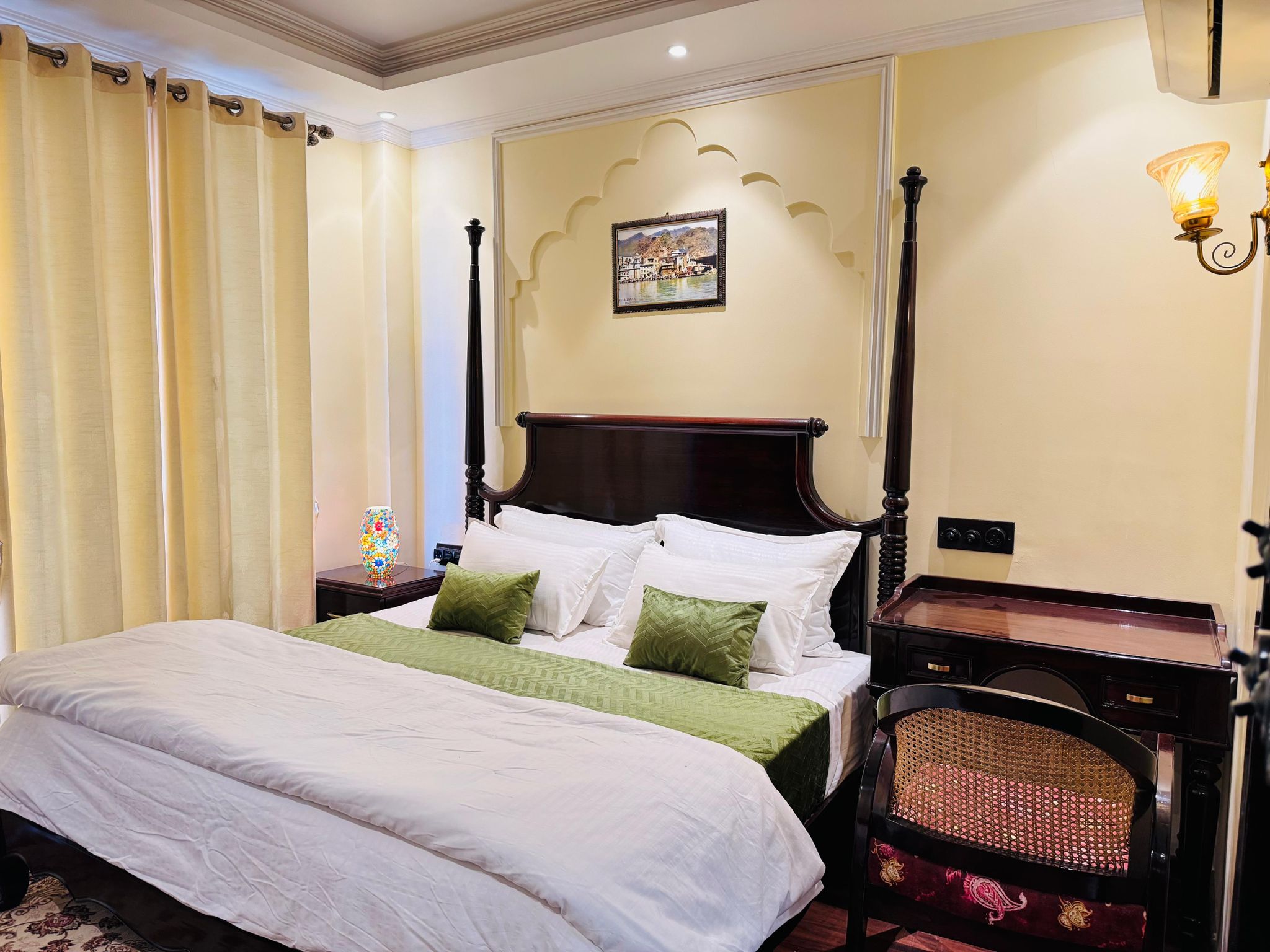 Club Suite with Balcony - Courtyard View 