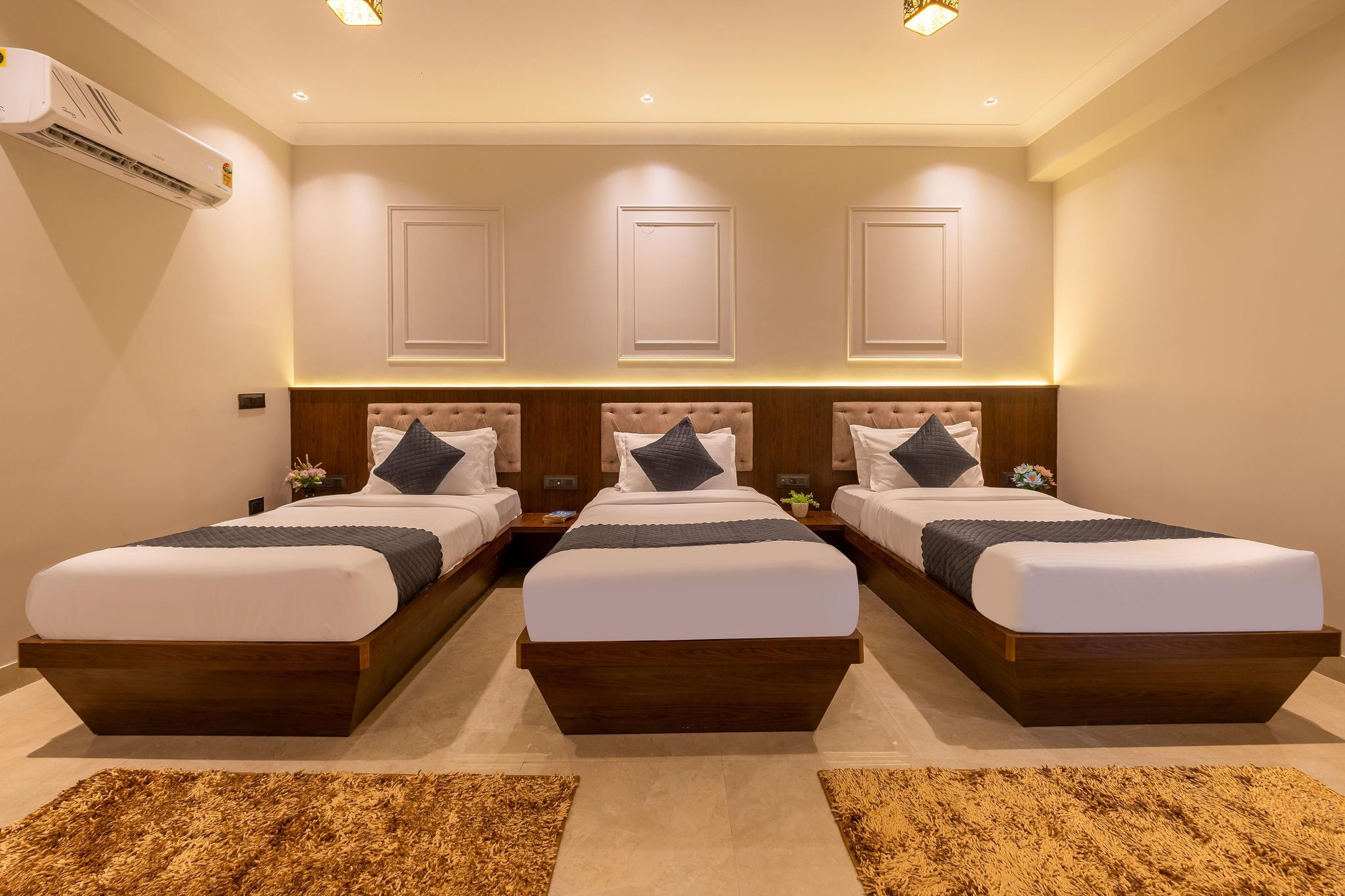 Hotel Yashobhoomi Stay Family Room 4