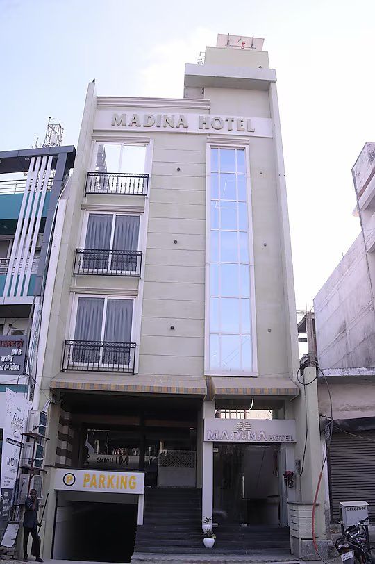 MADINA HOTEL & RESTAURANTS