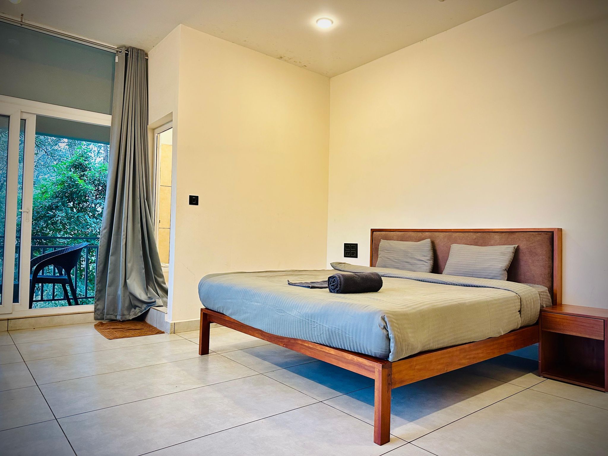 Forest View Room