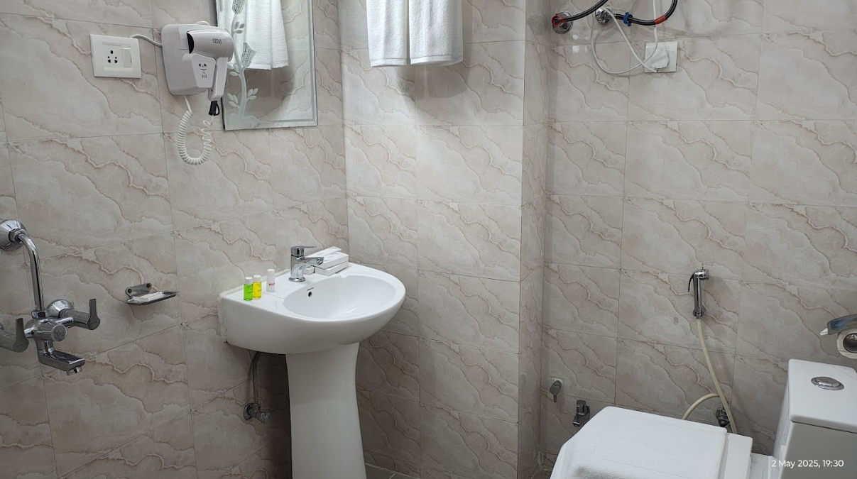 AI 360 Degree Hotel Superior Room  3