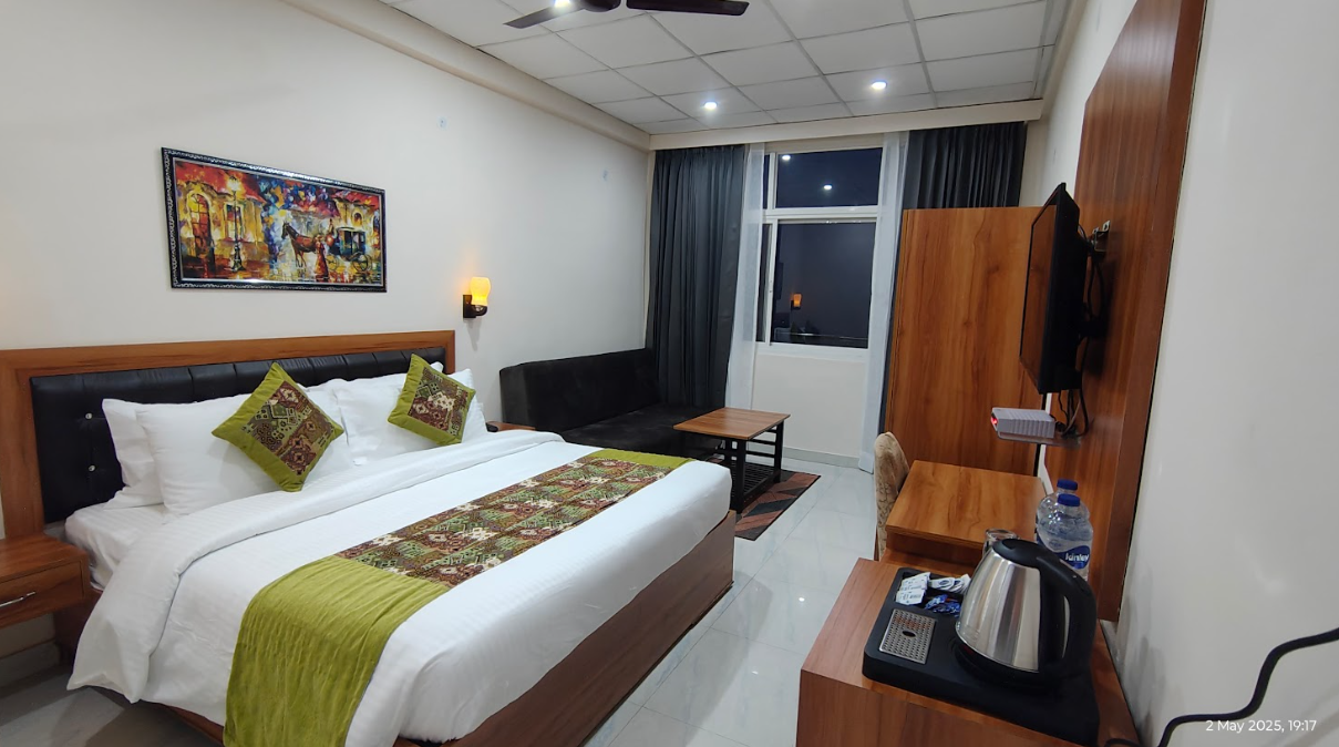Super Deluxe Room