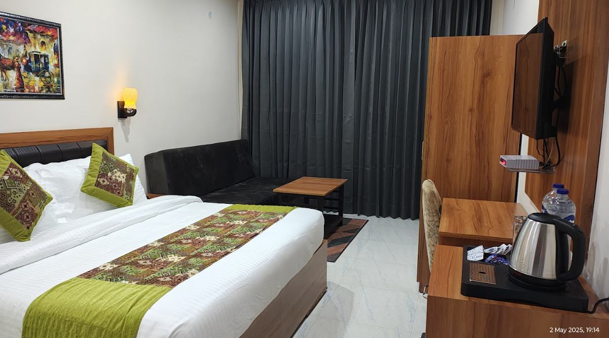 Super Deluxe Room