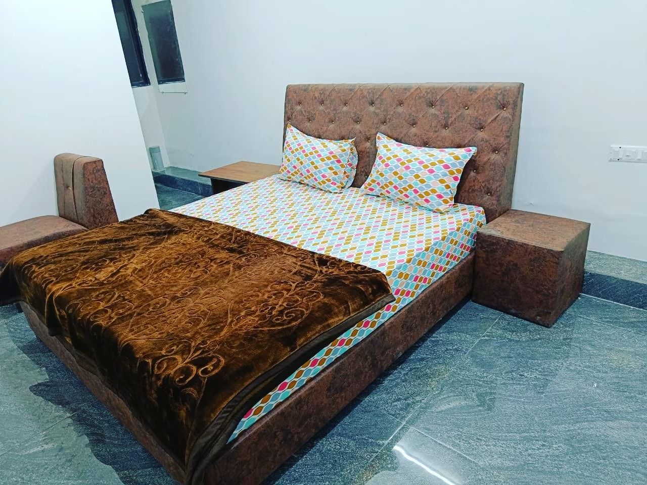 Hotel Happy Stay Deluxe Room 4