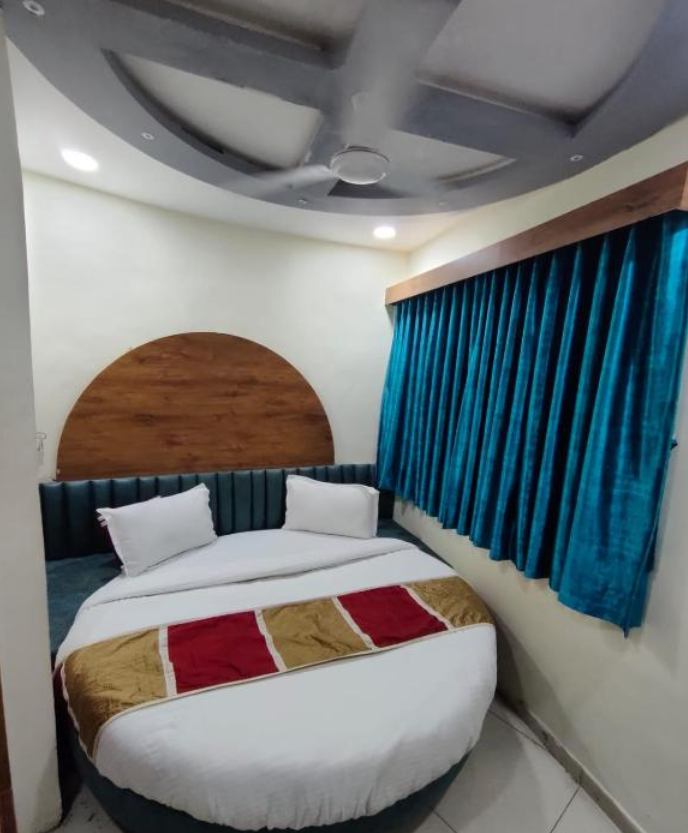 Hotel Happy Stay Deluxe Room 2