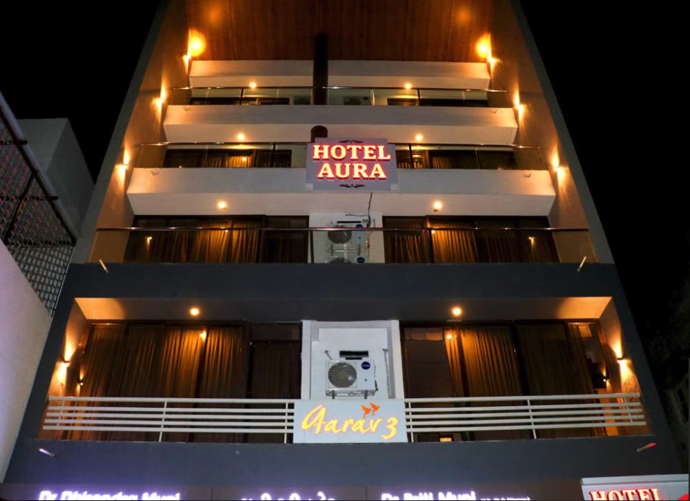 Hotel Aura, Bhavnagar
