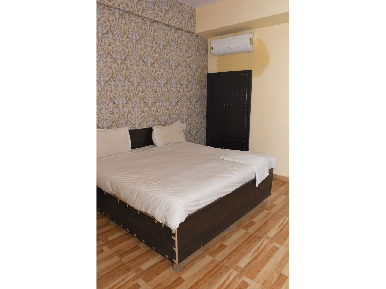 Garg Residency Superior Room 2