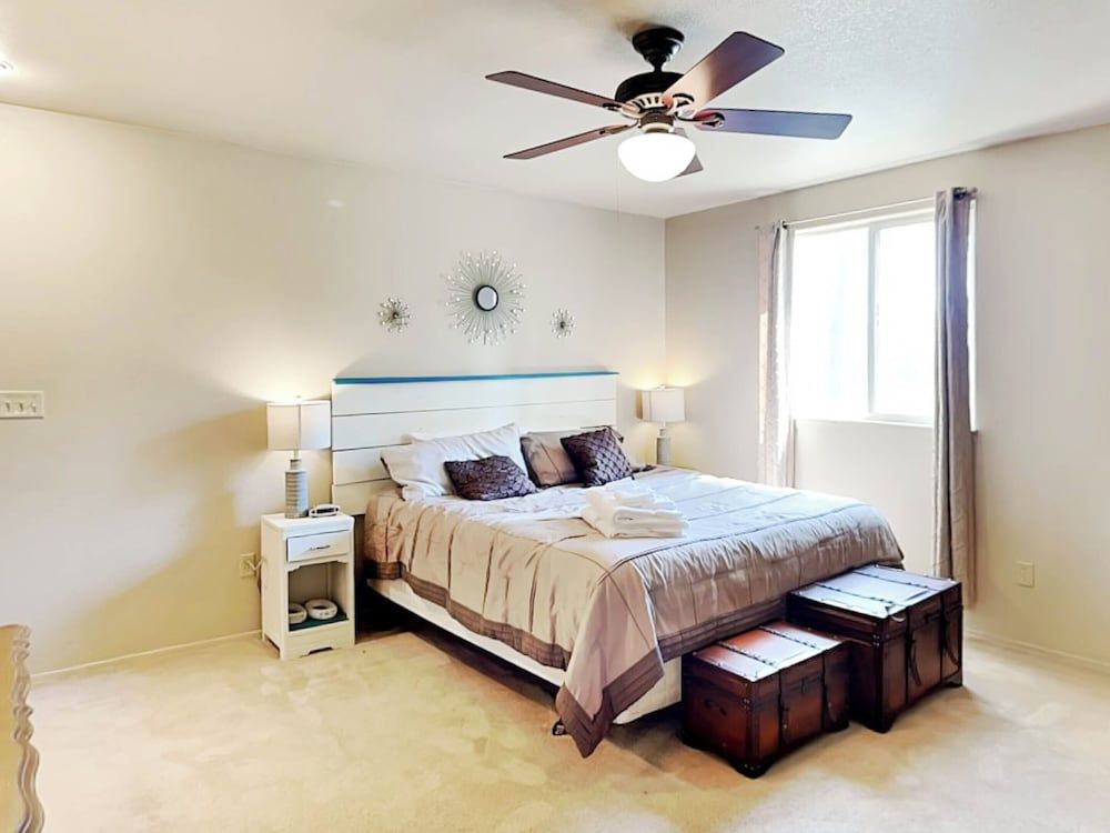 House (2 Bedrooms)