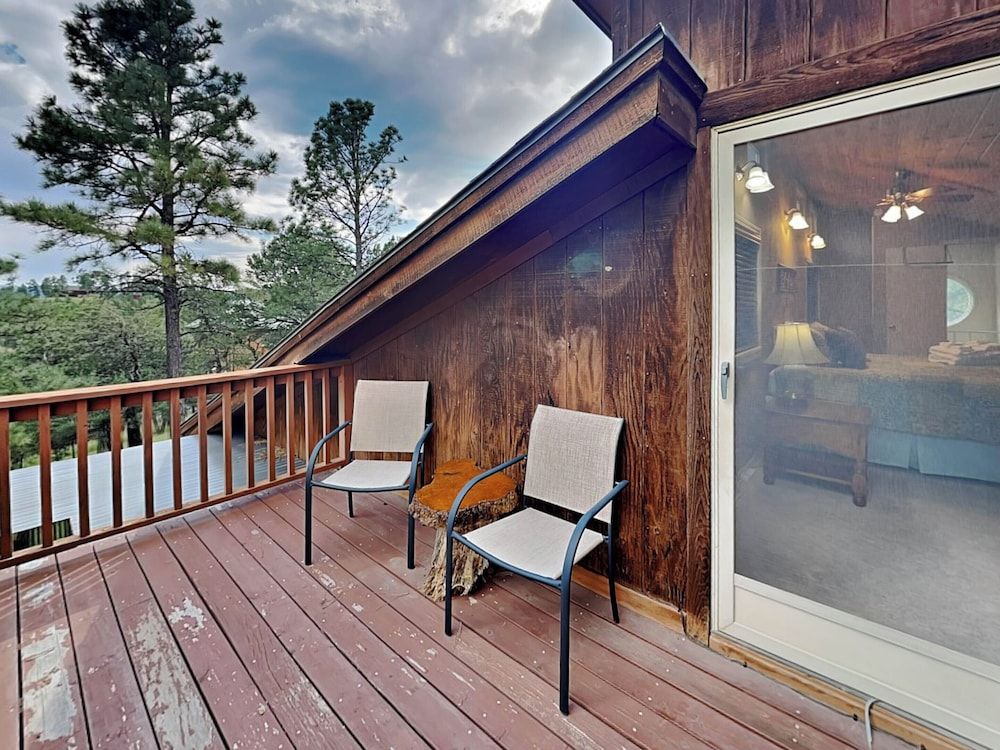 Lowkeys Lodge