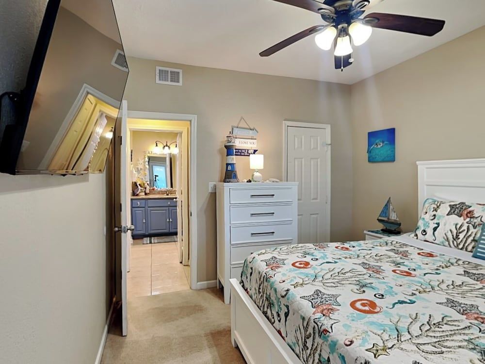 Condo (1 Bedroom)