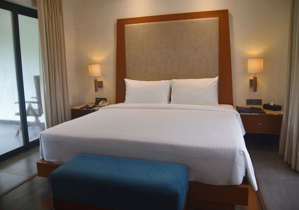 Taj Alibaug Resort & Spa, Maharastra Superior King Bed Room 11