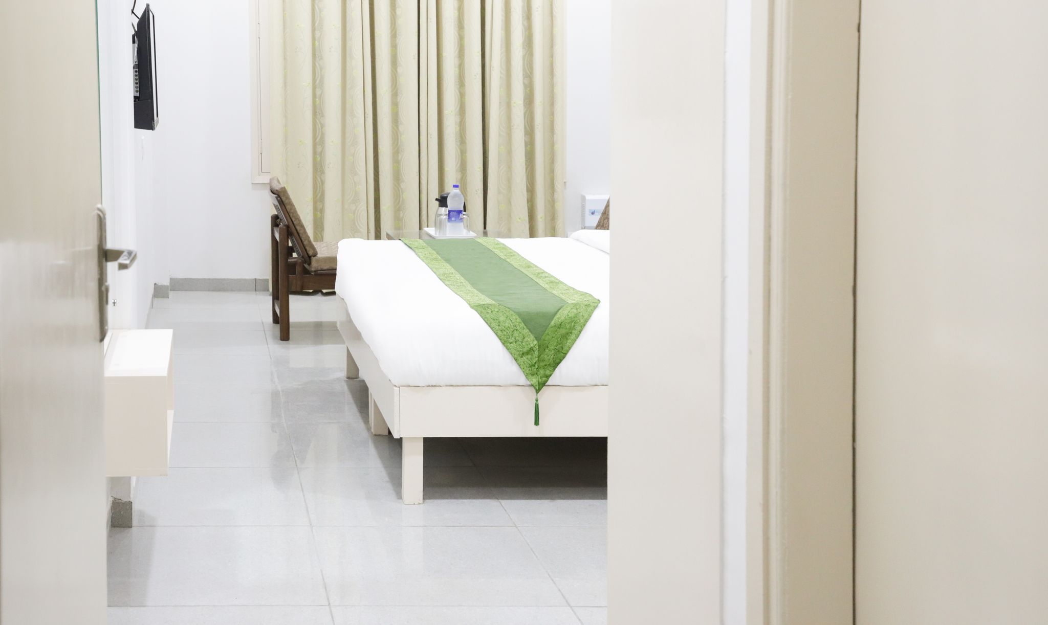 Hotel Kamron Near Airport Road Sector 78 Mohali Chandigarh Deluxe Room 3