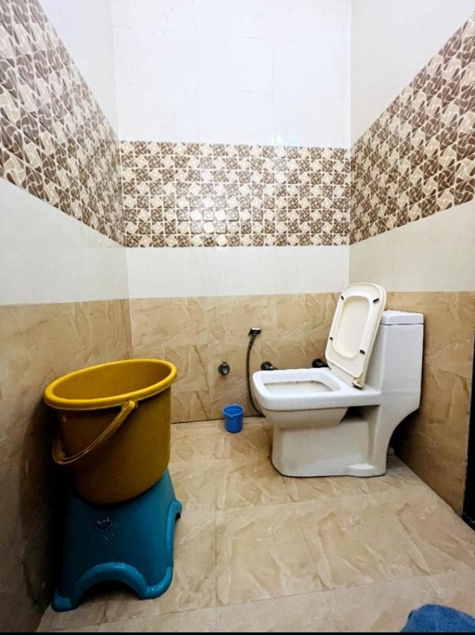 Chitrakoot Hotels And Restaurant Deluxe Room 10