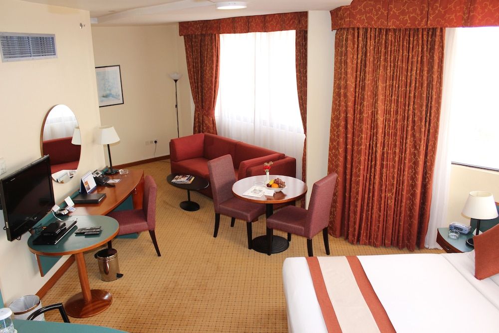 Al Diar Dana Hotel Junior Suite 2