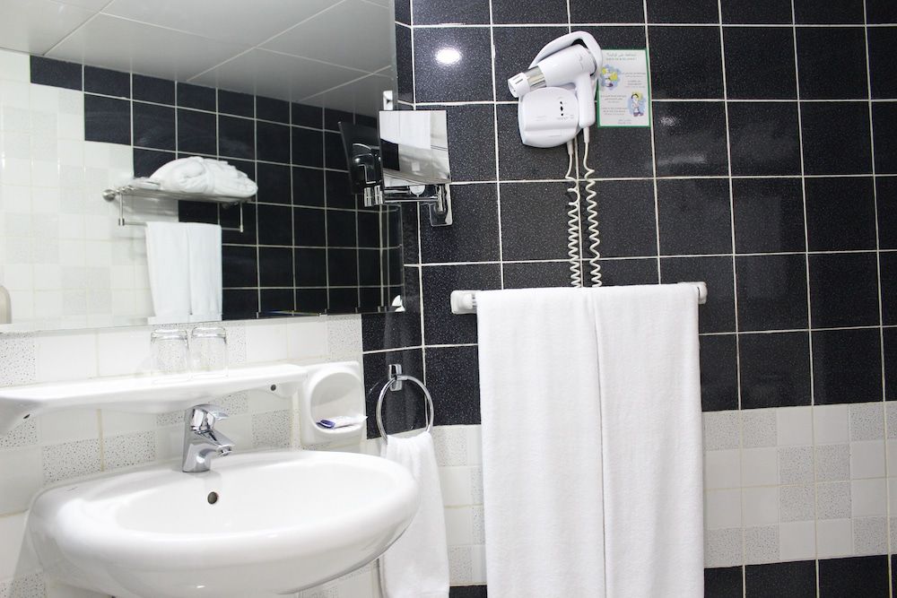 Al Diar Dana Hotel Junior Suite 11