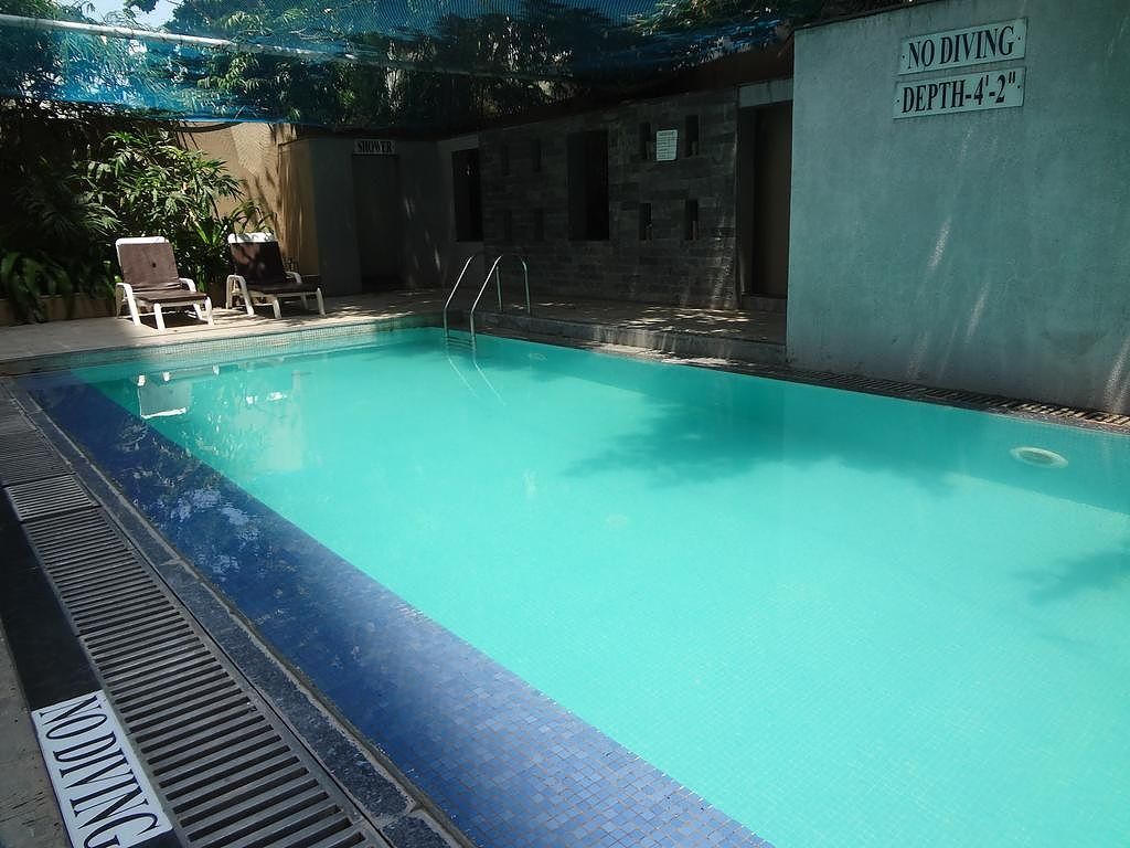 undefined Pride Plaza Hotel Ahmedabad 5