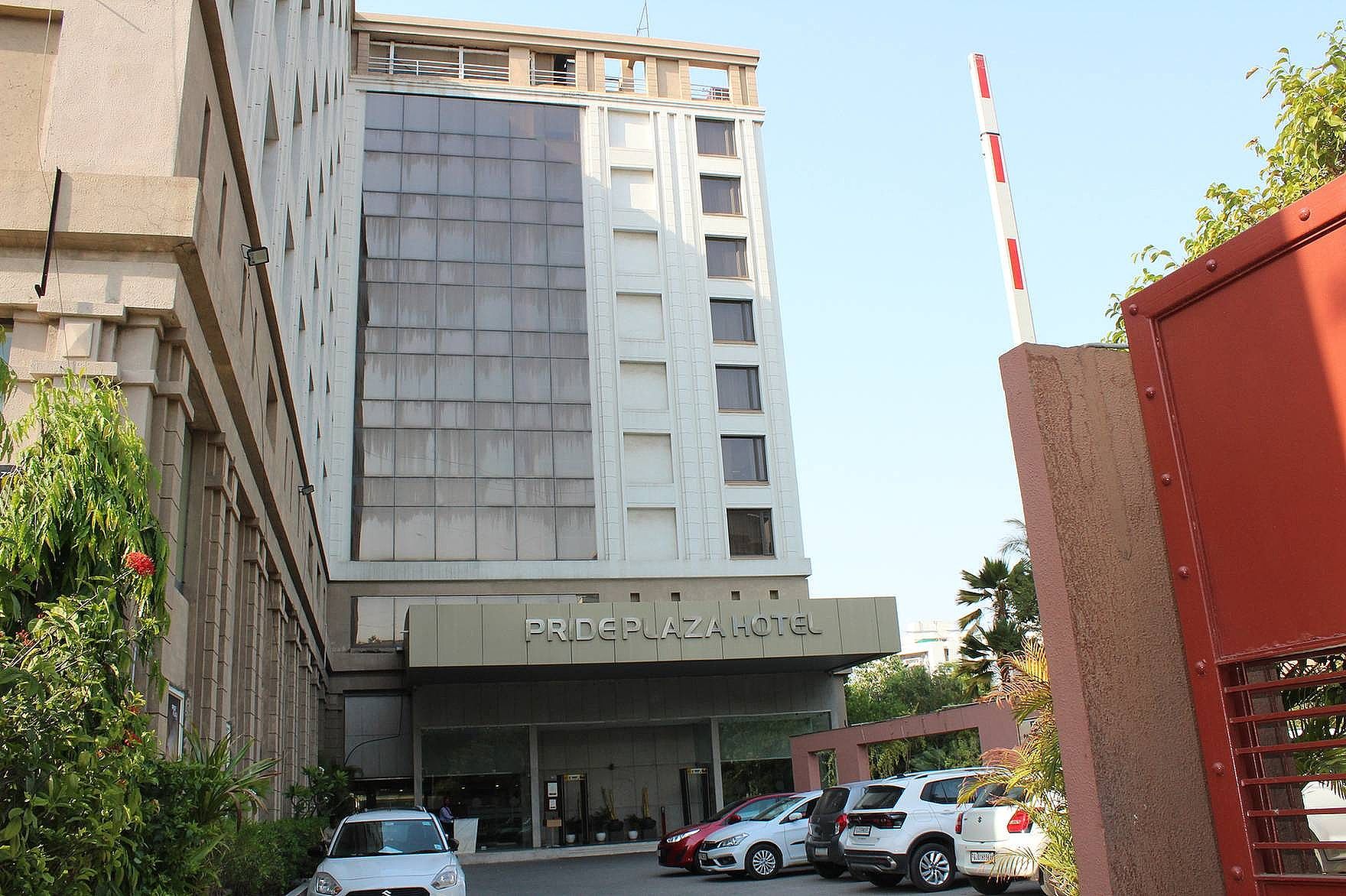 undefined Pride Plaza Hotel Ahmedabad 8