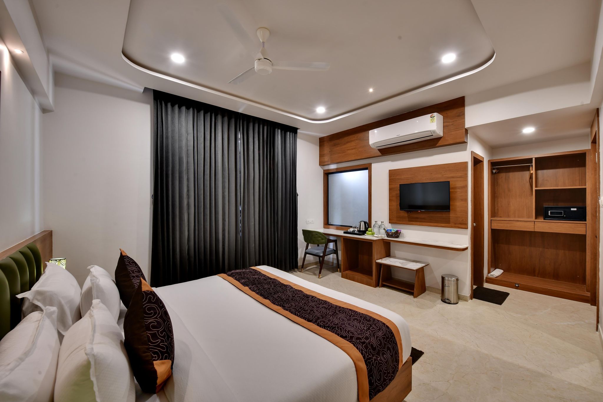 Premium Room