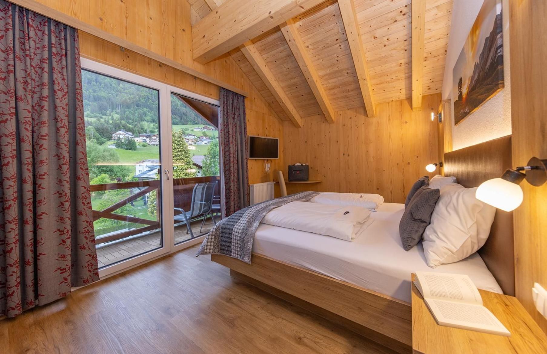 Five-Bedroom Premium Apartment