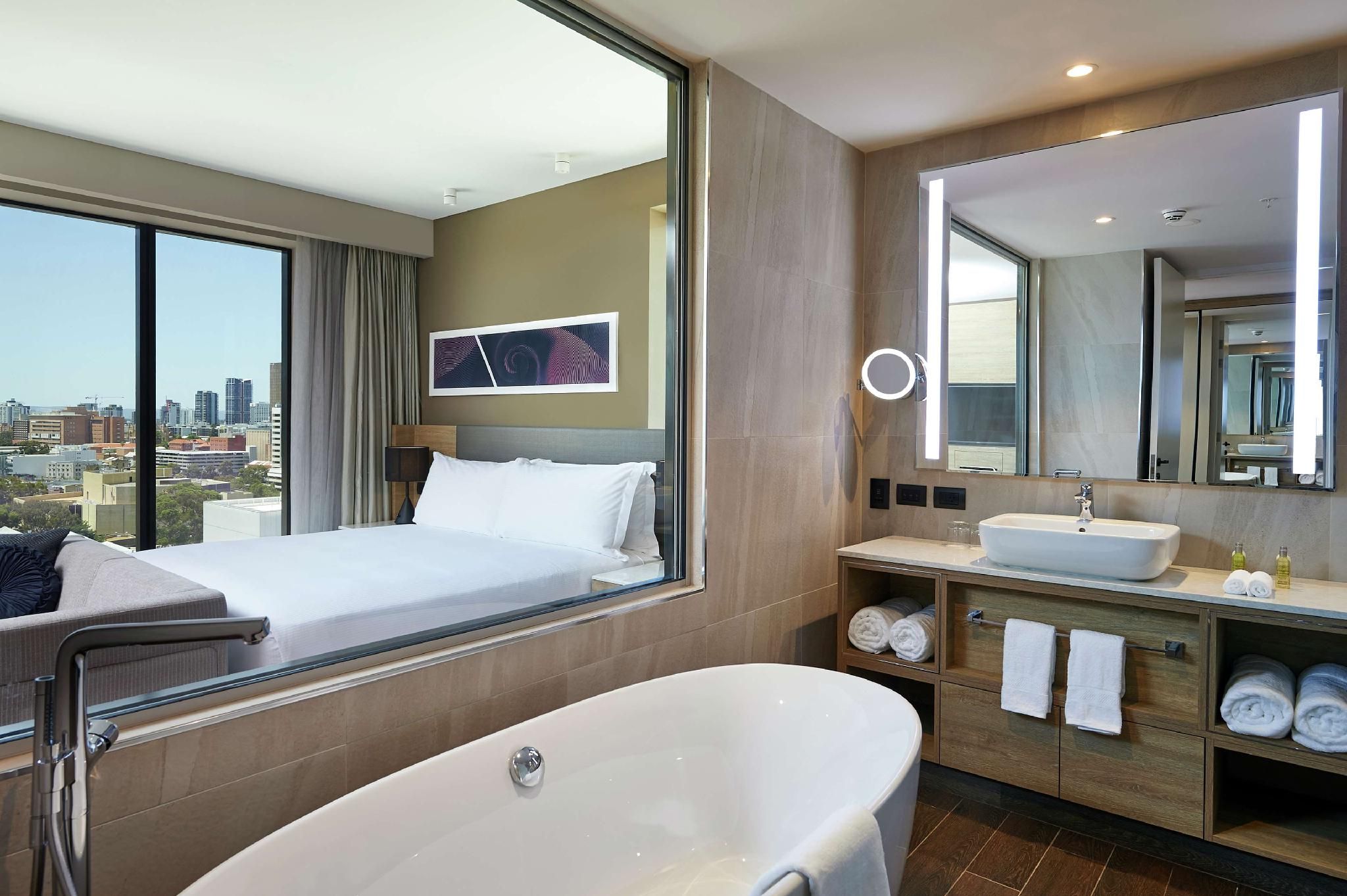 Junior Suite Panoramic View With Bathtub