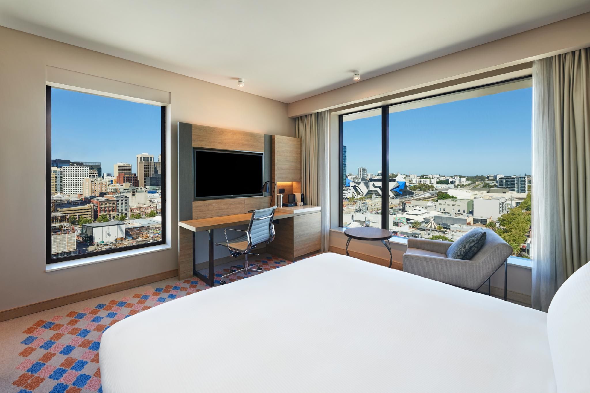 KING CORNER ROOM VIEW