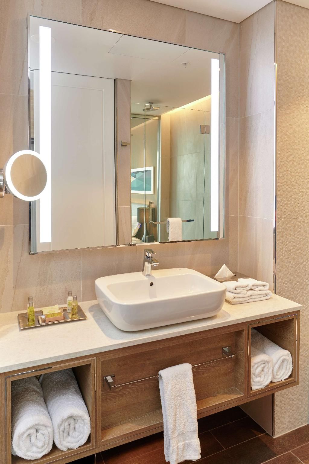 Twin Guest Room Panoramic View