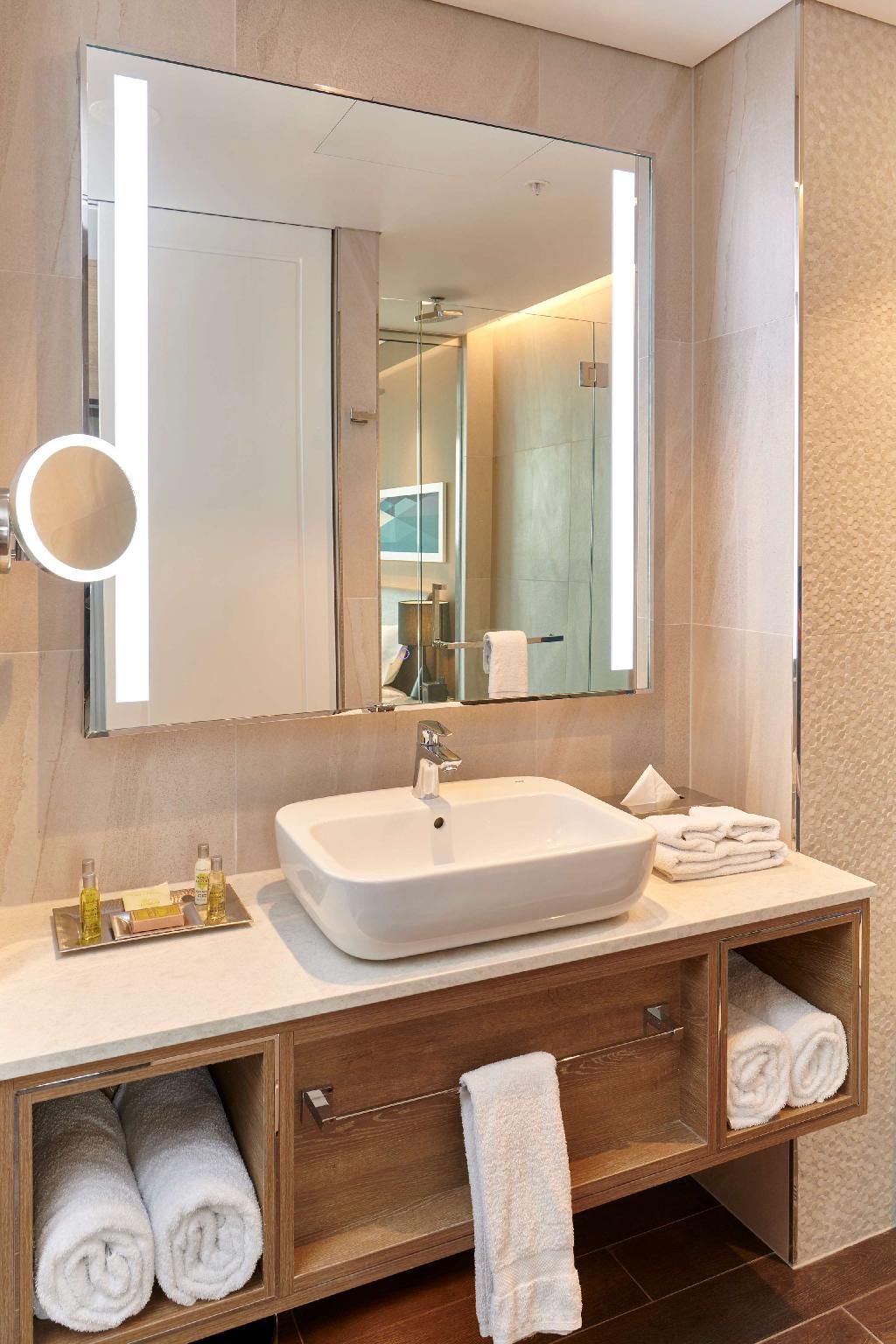 King Deluxe Panoramic View High Floor