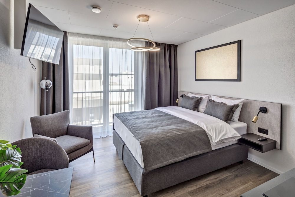 Basic Apartment
